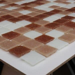 Mozaika Oranžovobílá skleněná bazénová 32,7x32,7